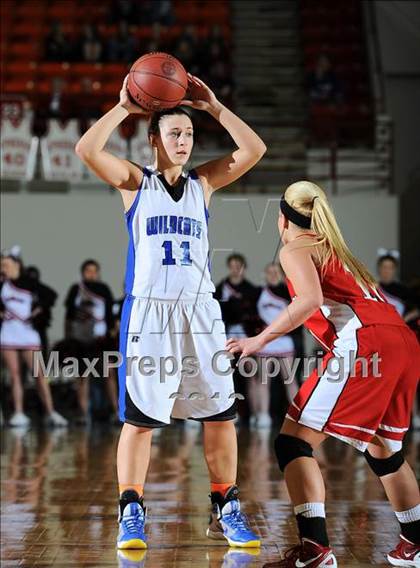 Thumbnail 3 in Holton vs. McPherson (KSHSAA 4A Final) photogallery.