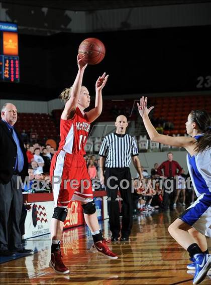 Thumbnail 1 in Holton vs. McPherson (KSHSAA 4A Final) photogallery.