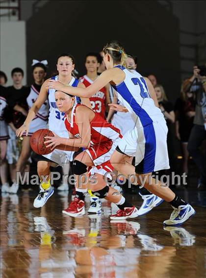 Thumbnail 1 in Holton vs. McPherson (KSHSAA 4A Final) photogallery.