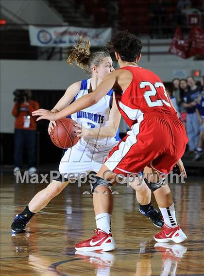 Thumbnail 1 in Holton vs. McPherson (KSHSAA 4A Final) photogallery.