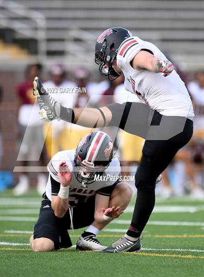 Thumbnail 1 in Tyner Academy vs Signal Mountain (Blue Cross Blue Shield Jamboree) photogallery.