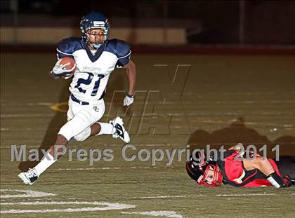 Thumbnail 1 in Village Christian vs. Sierra Canyon photogallery.
