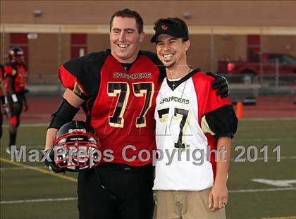 Thumbnail 3 in Village Christian vs. Sierra Canyon photogallery.