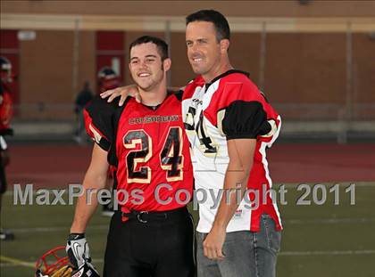 Thumbnail 2 in Village Christian vs. Sierra Canyon photogallery.