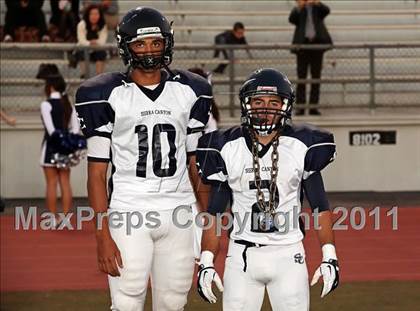 Thumbnail 2 in Village Christian vs. Sierra Canyon photogallery.