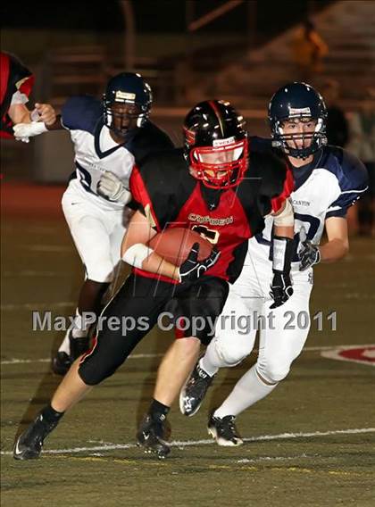 Thumbnail 3 in Village Christian vs. Sierra Canyon photogallery.