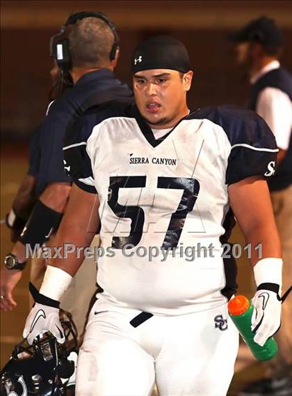 Thumbnail 3 in Village Christian vs. Sierra Canyon photogallery.