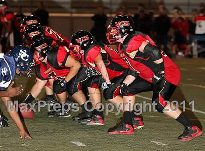 Thumbnail 3 in Village Christian vs. Sierra Canyon photogallery.