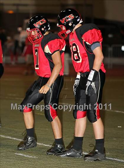 Thumbnail 2 in Village Christian vs. Sierra Canyon photogallery.