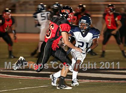 Thumbnail 1 in Village Christian vs. Sierra Canyon photogallery.