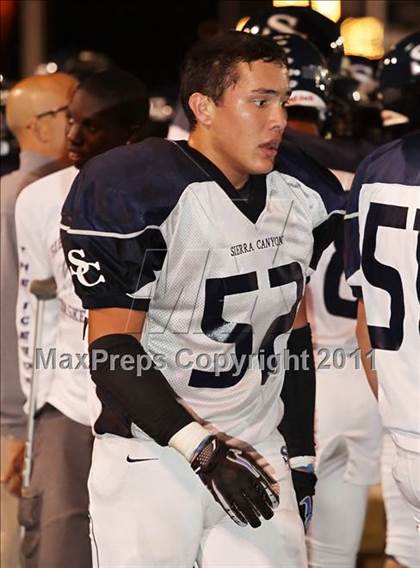 Thumbnail 2 in Village Christian vs. Sierra Canyon photogallery.