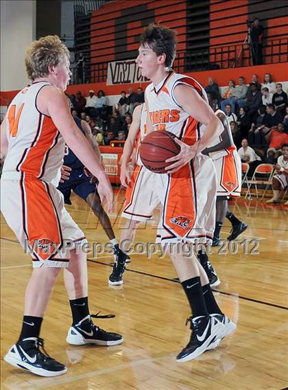 Thumbnail 1 in Bob Jones @ Grissom photogallery.