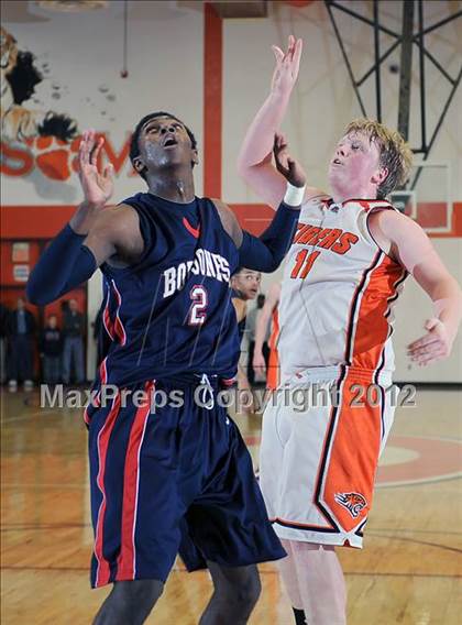 Thumbnail 2 in Bob Jones @ Grissom photogallery.