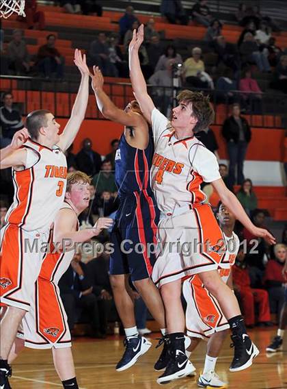 Thumbnail 2 in Bob Jones @ Grissom photogallery.