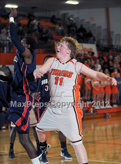 Thumbnail 1 in Bob Jones @ Grissom photogallery.