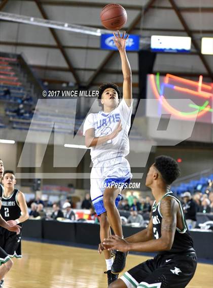 Thumbnail 2 in Curtis vs. Kentwood (WIAA 4A Quarterfinal)  photogallery.