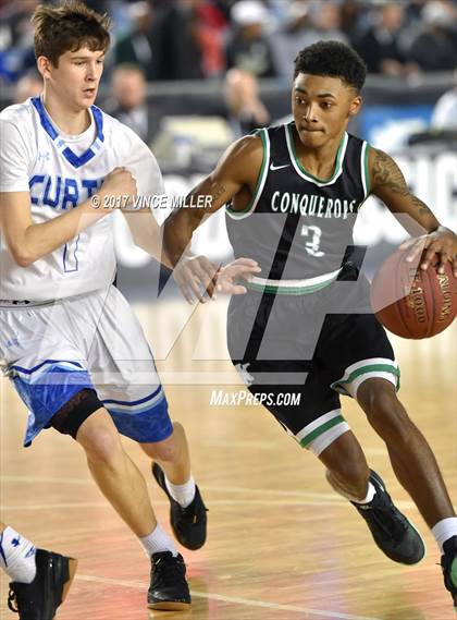 Thumbnail 3 in Curtis vs. Kentwood (WIAA 4A Quarterfinal)  photogallery.
