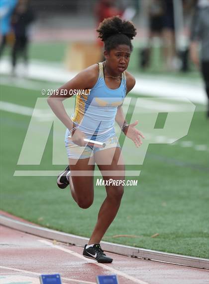 Thumbnail 2 in CIF NCS Meet of Champions (Girls 4x400 Meter Relay) photogallery.