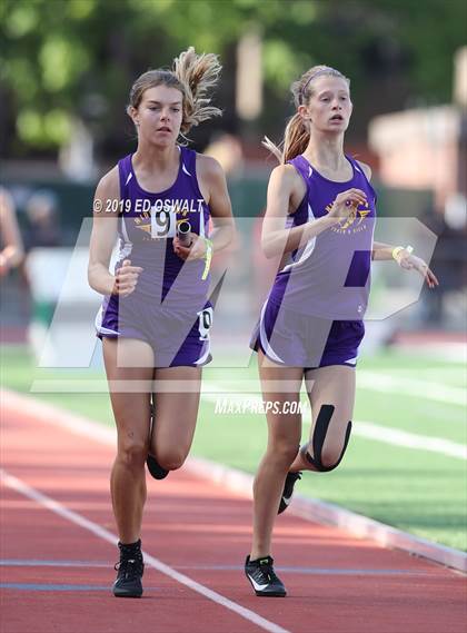 Thumbnail 3 in CIF NCS Meet of Champions (Girls 4x400 Meter Relay) photogallery.