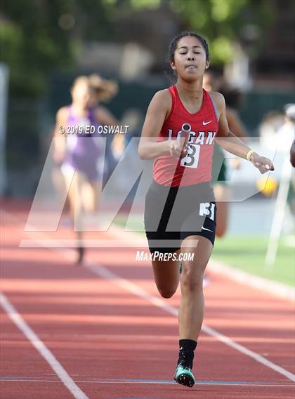 Thumbnail 3 in CIF NCS Meet of Champions (Girls 4x400 Meter Relay) photogallery.