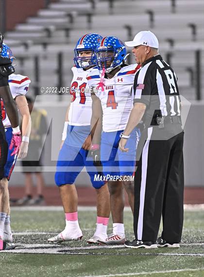 Thumbnail 1 in Hays vs Wagner photogallery.