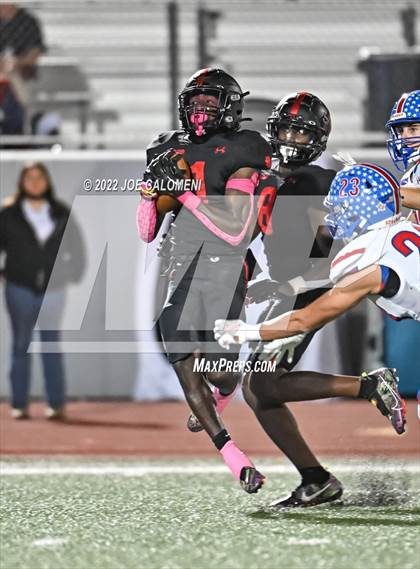 Thumbnail 3 in Hays vs Wagner photogallery.