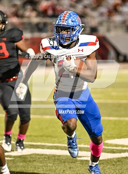 Thumbnail 2 in Hays vs Wagner photogallery.