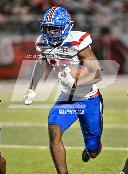 Thumbnail 3 in Hays vs Wagner photogallery.