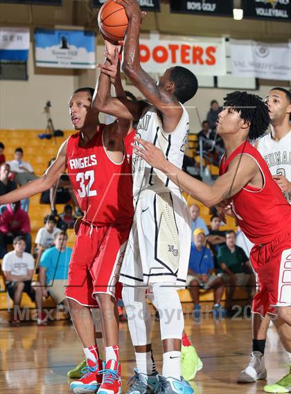 Thumbnail 3 in Neumann-Goretti vs. Denver East (City of Palms Classic) photogallery.