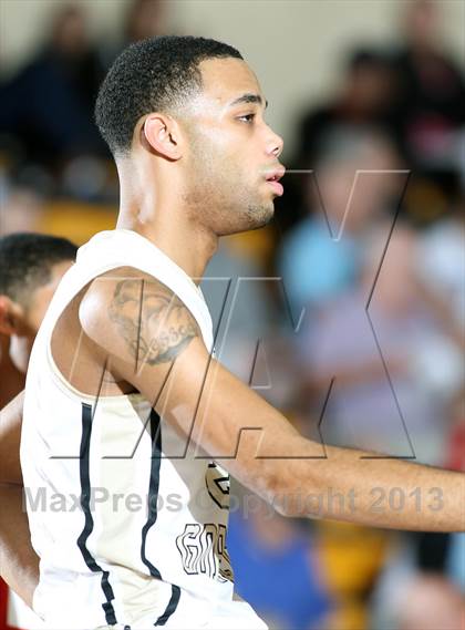 Thumbnail 3 in Neumann-Goretti vs. Denver East (City of Palms Classic) photogallery.
