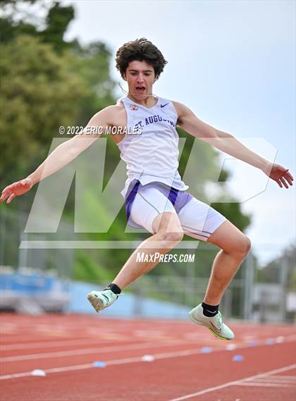 Thumbnail 3 in UC Track Classic (Day 1) photogallery.