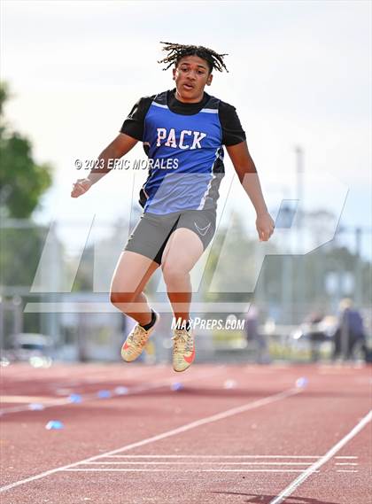 Thumbnail 2 in UC Track Classic (Day 1) photogallery.