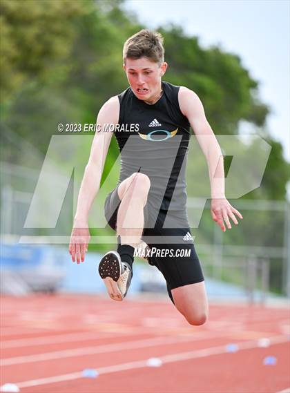 Thumbnail 2 in UC Track Classic (Day 1) photogallery.