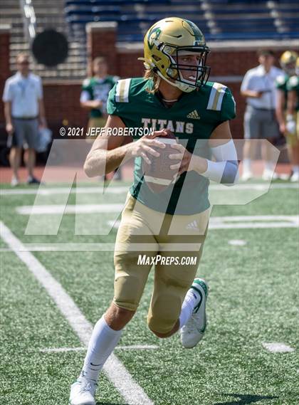Thumbnail 2 in Midland vs Traverse City West (Battle At The Big House 2021) photogallery.