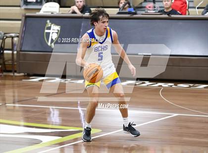 Thumbnail 1 in Shalhevet vs Bakersfield Christian photogallery.