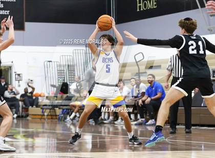 Thumbnail 1 in Shalhevet vs Bakersfield Christian photogallery.