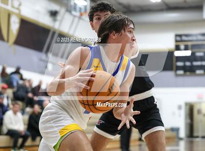 Thumbnail 2 in Shalhevet vs Bakersfield Christian photogallery.
