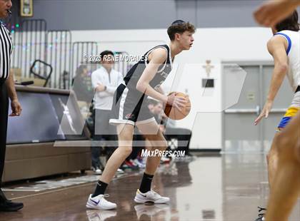 Thumbnail 1 in Shalhevet vs Bakersfield Christian photogallery.