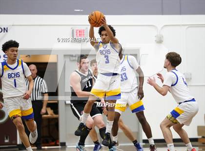 Thumbnail 3 in Shalhevet vs Bakersfield Christian photogallery.