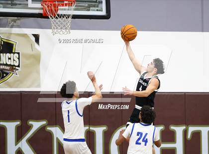 Thumbnail 3 in Shalhevet vs Bakersfield Christian photogallery.