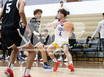 Thumbnail 3 in Shalhevet vs Bakersfield Christian photogallery.