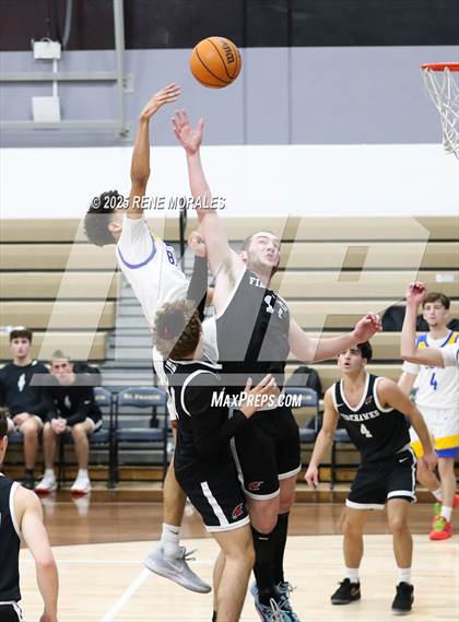 Thumbnail 2 in Shalhevet vs Bakersfield Christian photogallery.