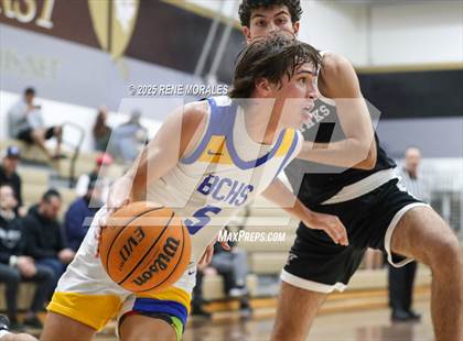 Thumbnail 1 in Shalhevet vs Bakersfield Christian photogallery.