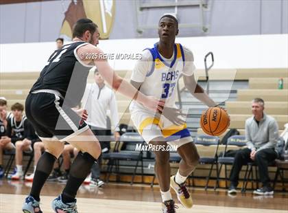 Thumbnail 3 in Shalhevet vs Bakersfield Christian photogallery.