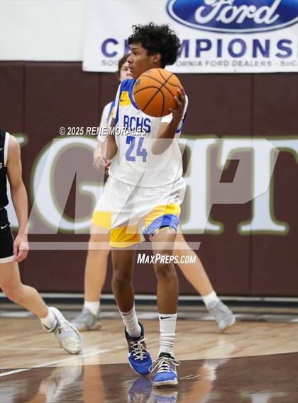 Thumbnail 3 in Shalhevet vs Bakersfield Christian photogallery.