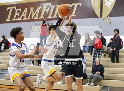 Thumbnail 1 in Shalhevet vs Bakersfield Christian photogallery.