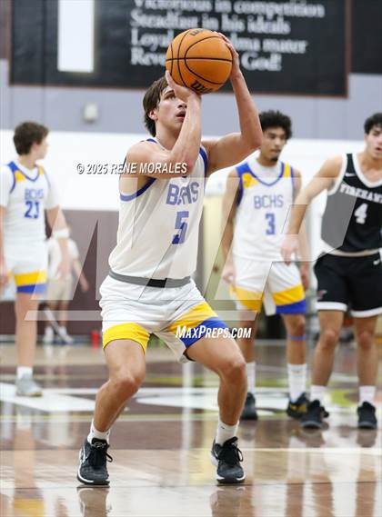 Thumbnail 2 in Shalhevet vs Bakersfield Christian photogallery.