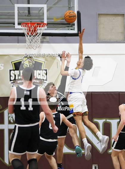 Thumbnail 1 in Shalhevet vs Bakersfield Christian photogallery.