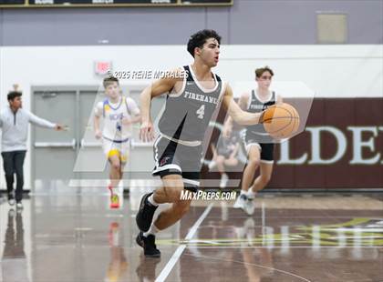 Thumbnail 2 in Shalhevet vs Bakersfield Christian photogallery.