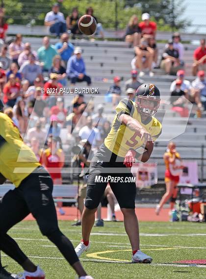 Thumbnail 3 in Big 33 Football Classic Maryland vs Pennsylvania photogallery.